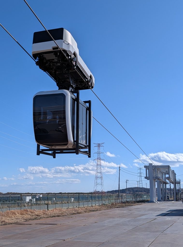 自走式ロープウェイ「Zippar」